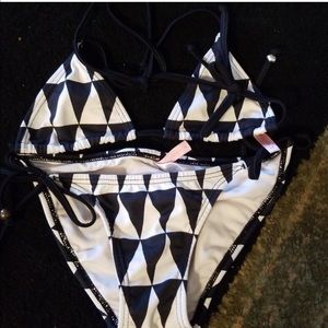 PilyQ girls bikini size 8/10